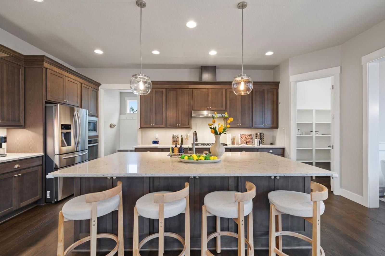 Luxury Home, 5br, 4bt, Near Dt, Game Room, Nature Trails