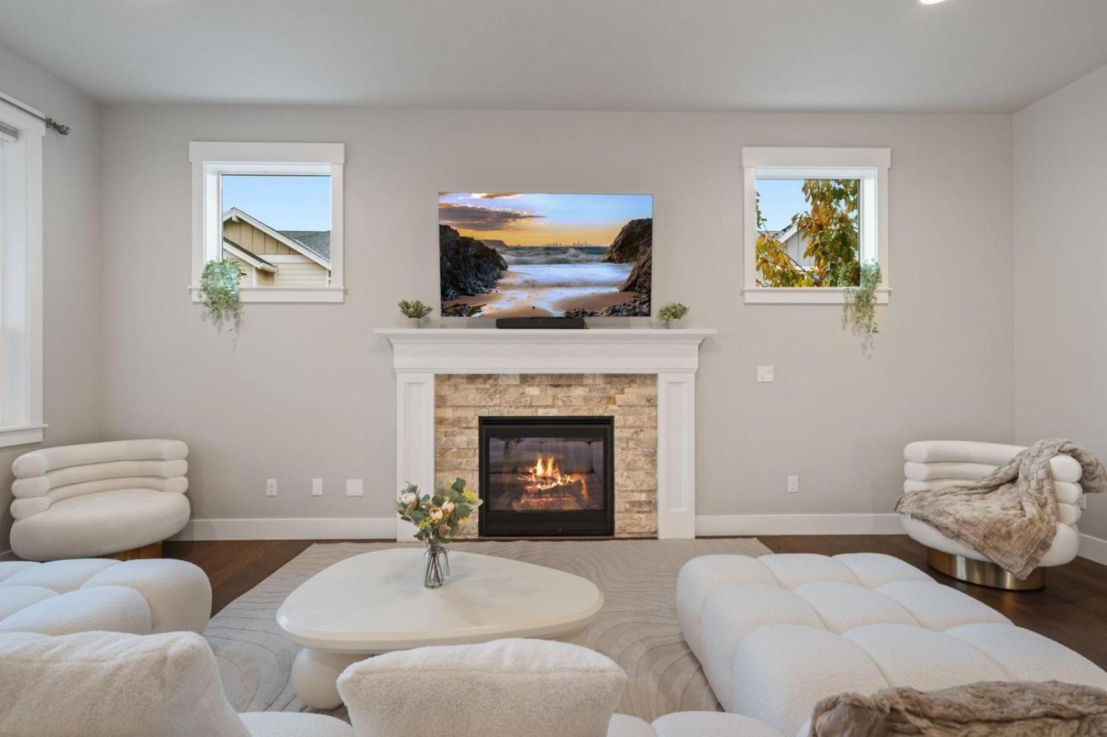 Luxury Home, 5br, 4bt, Near Dt, Game Room, Nature Trails *